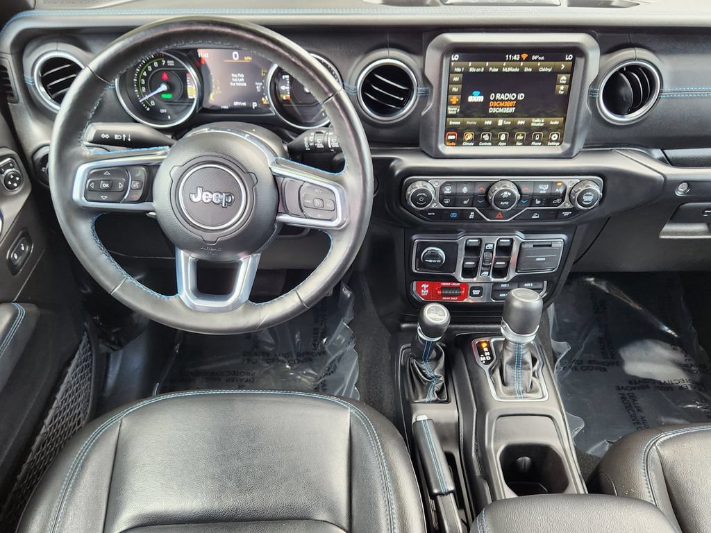 Used 2023 Jeep Wrangler Unlimited Rubicon 4xe w/ Cold Weather Group AWD/4WD image 3