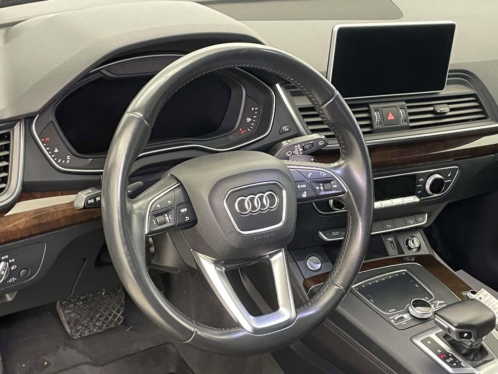 Used 2019 Audi Q5 2.0T Premium Plus w/ Premium Plus Package image 4