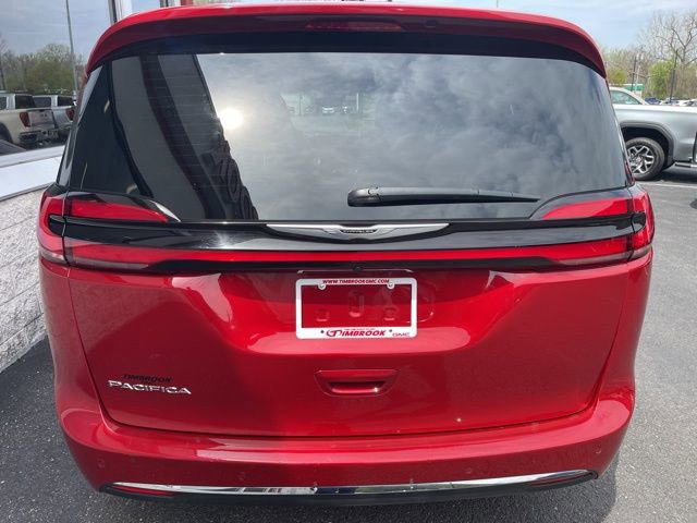 Used 2025 Chrysler Pacifica Select FWD image 11