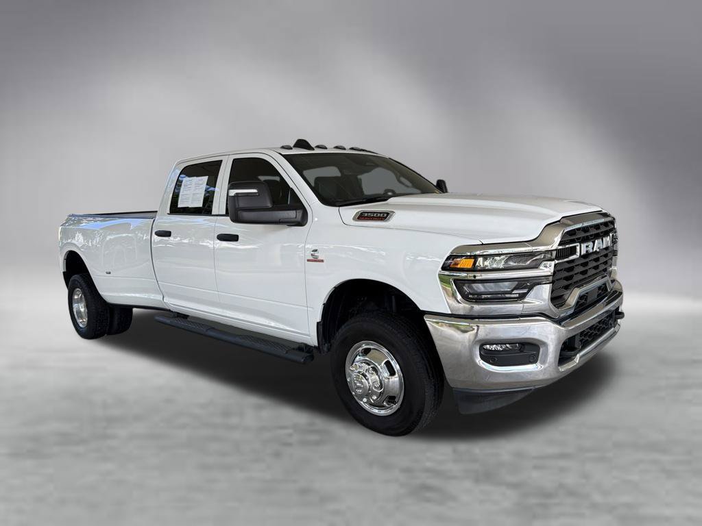 Used 2025 RAM 3500 Tradesman AWD/4WD image 2