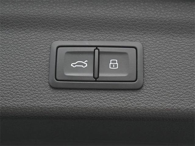 Used 2023 Audi Q3 2.0T Premium Plus w/ Premium Plus Package image 33