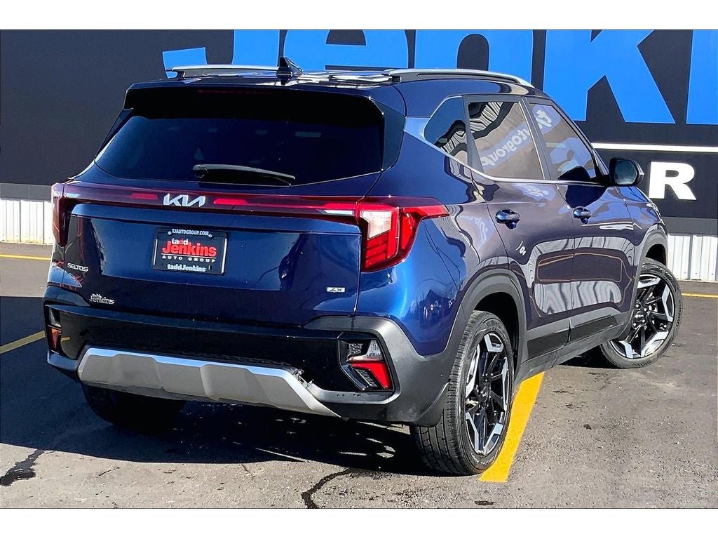 Used 2024 Kia Seltos SX w/ SX Sunroof Package image 15