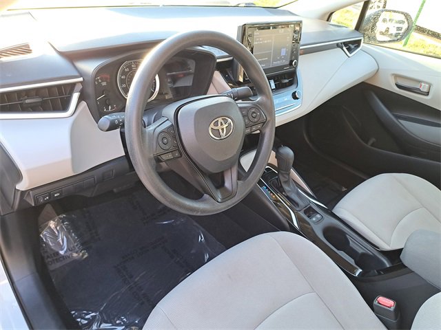 Used 2022 Toyota Corolla LE image 17