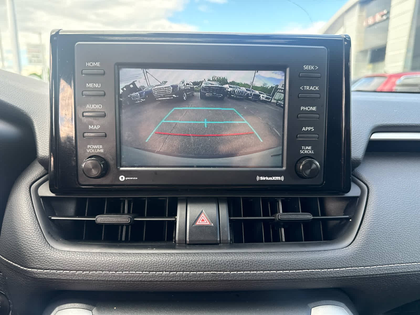 Used 2022 Toyota RAV4 XLE w/ Convenience Package AWD/4WD image 18
