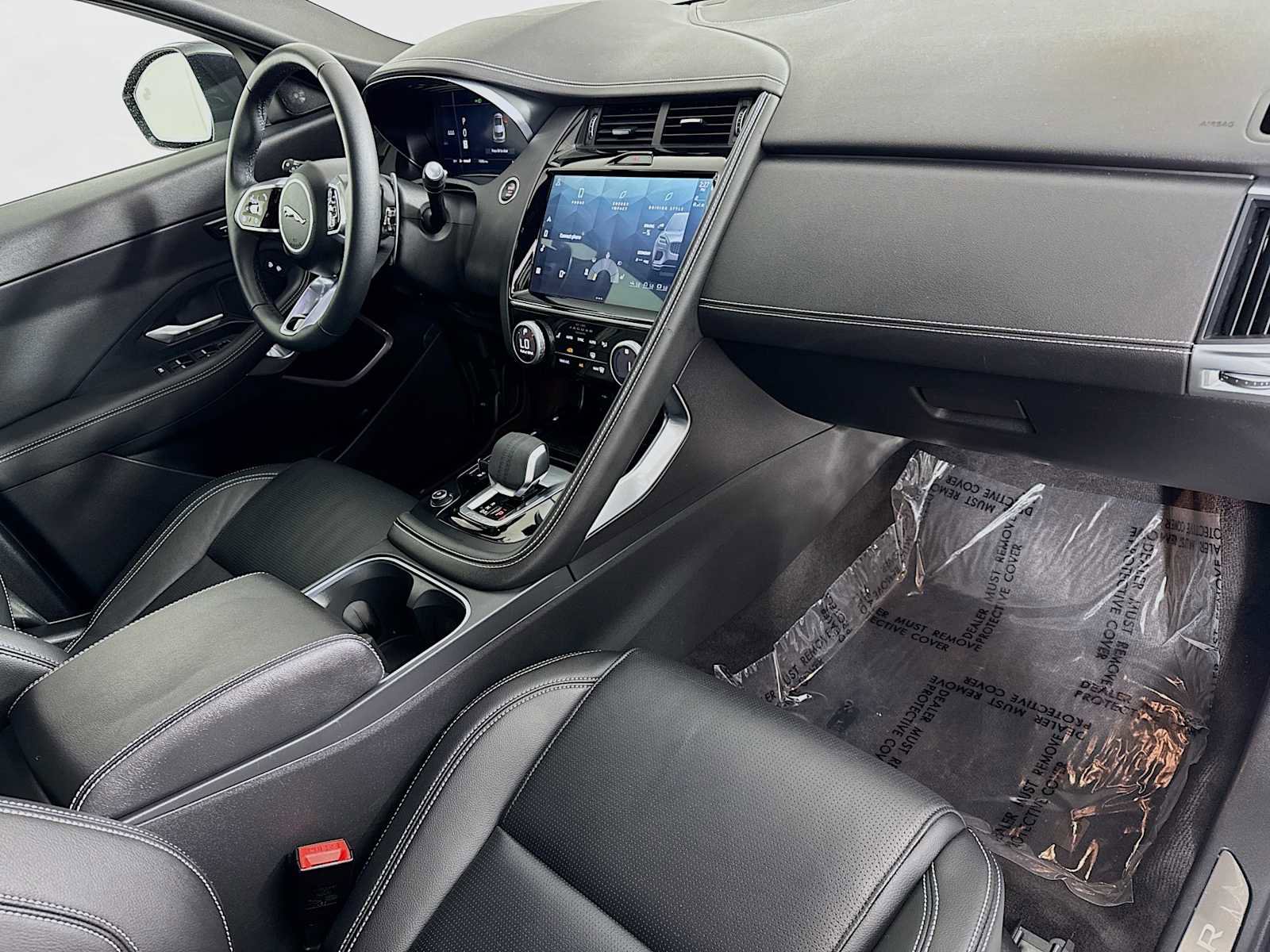 Used 2024 Jaguar E-PACE R-Dynamic SE image 29