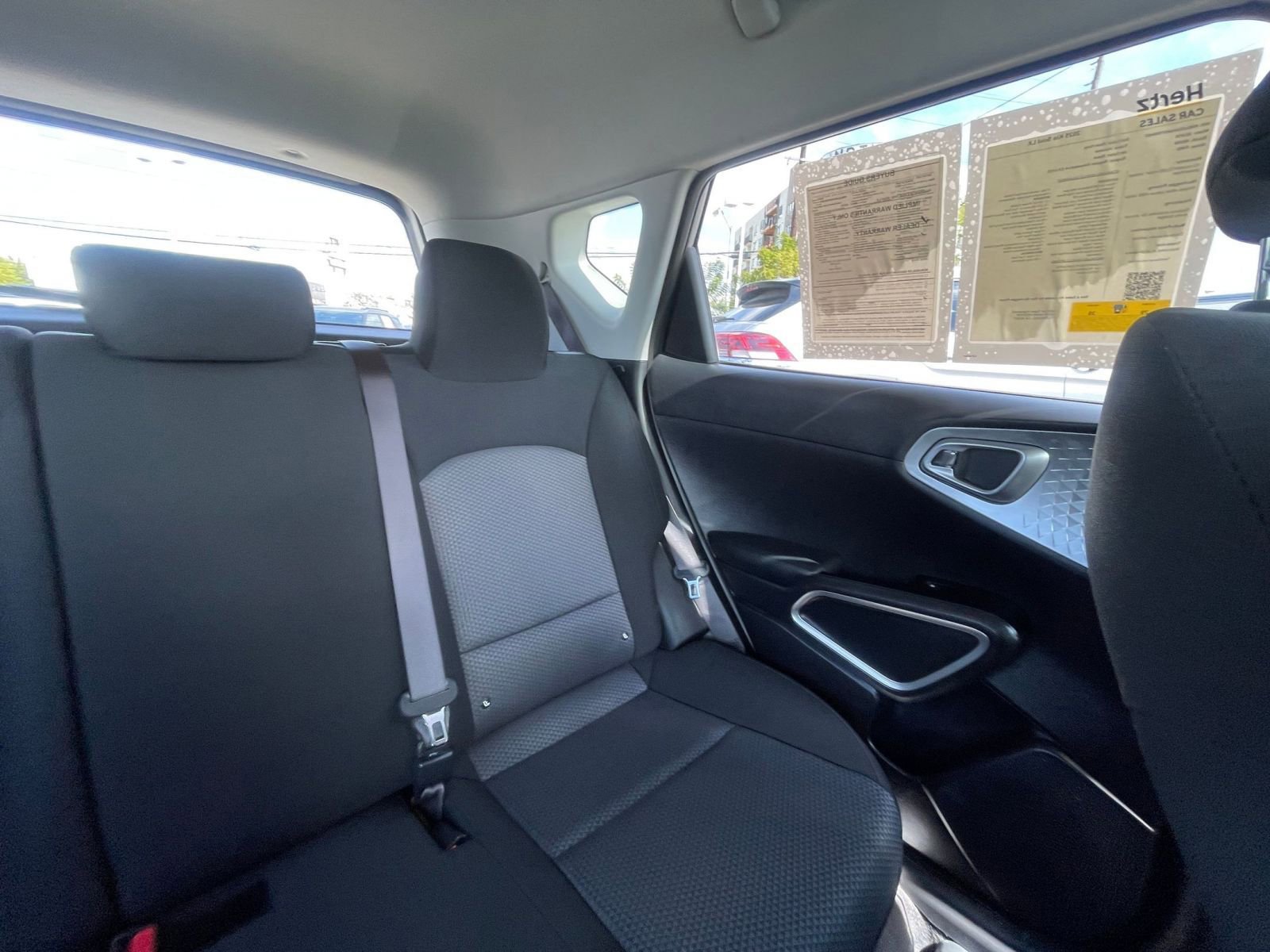 Used 2025 Kia Soul LX w/ LX Technology Package FWD image 37