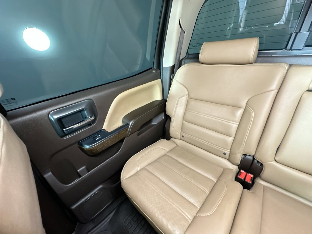 Used 2019 GMC Sierra 2500 Denali w/ Duramax Plus Package AWD/4WD image 12