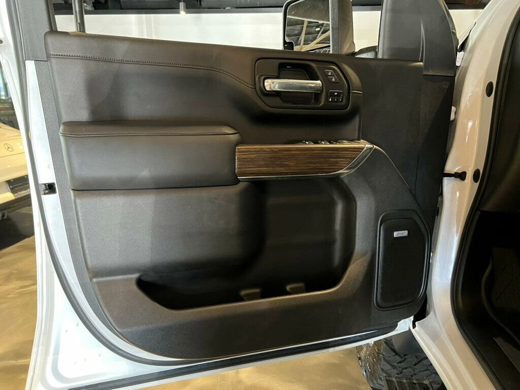 Used 2023 Chevrolet Silverado 2500 High Country image 14