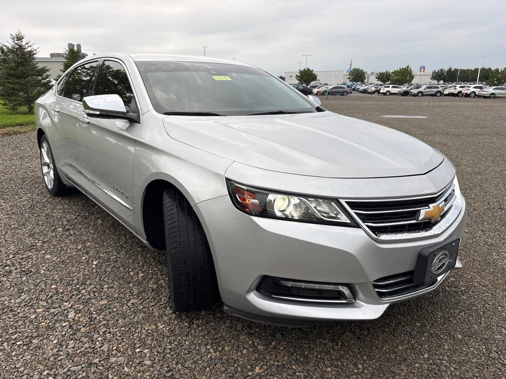 Used 2017 Chevrolet Impala Premier FWD image 13