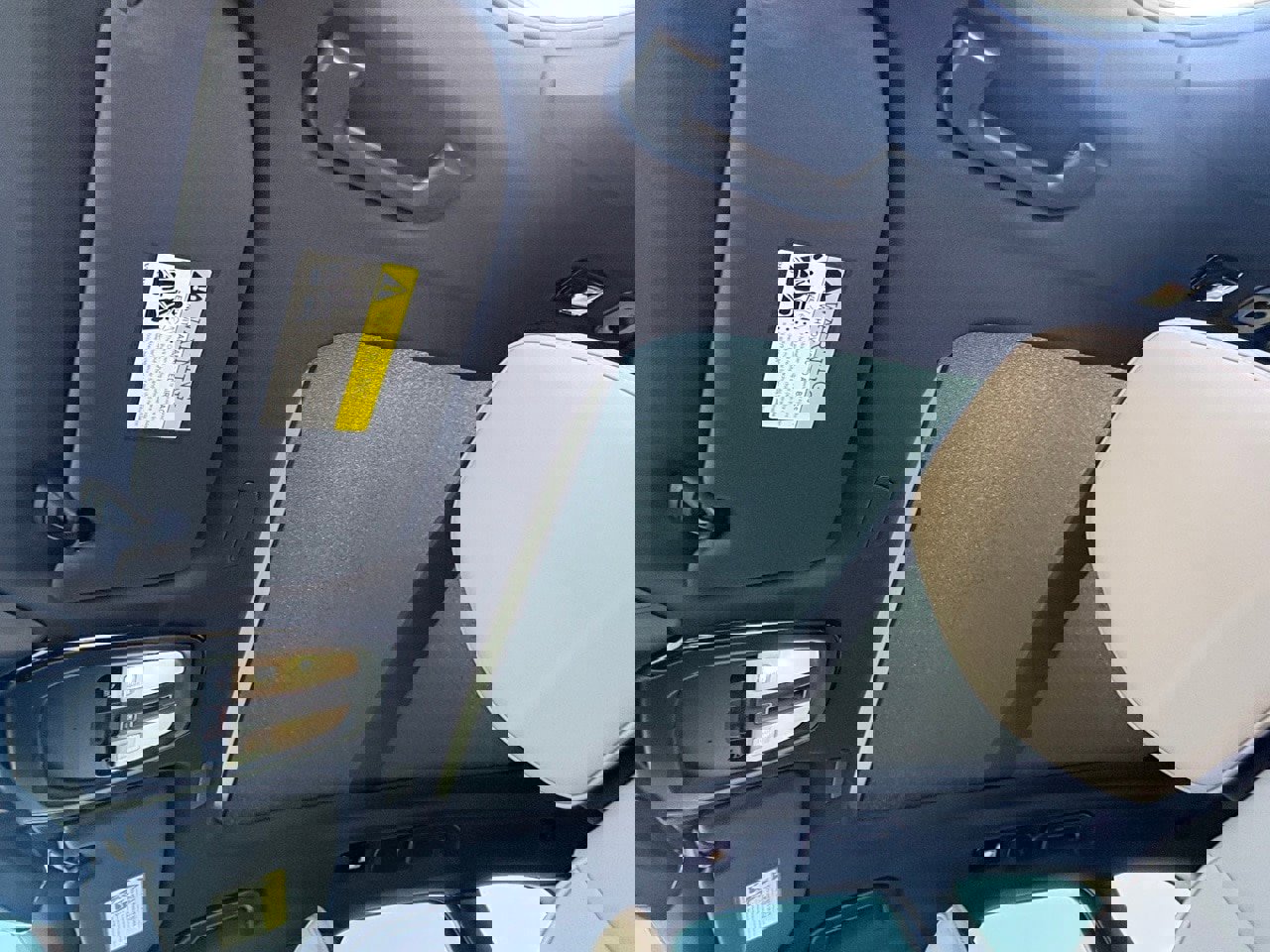 New 2026 Volvo XC60 B5 Plus w/ Protection Package Premier image 19