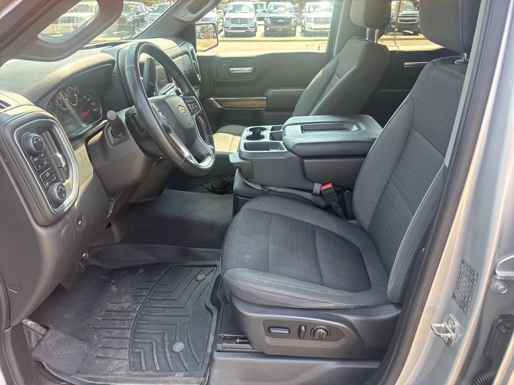 Used 2019 Chevrolet Silverado 1500 LT w/ All-Star Edition AWD/4WD image 23