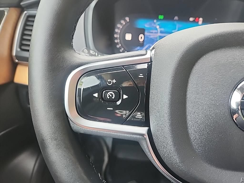 Certified 2025 Volvo XC90 T8 Core w/ Protection Package Premier AWD/4WD image 13
