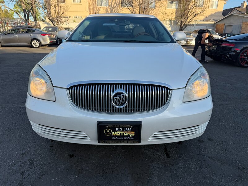 Used 2009 Buick Lucerne CXL w/ Driver Confidence Package FWD image 2