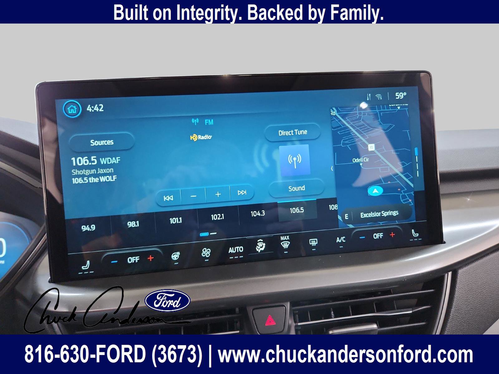 New 2025 Ford Escape Active w/ Active Premium Tech Pack image 19
