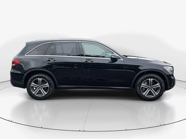 Used 2022 Mercedes-Benz GLC 300 image 2