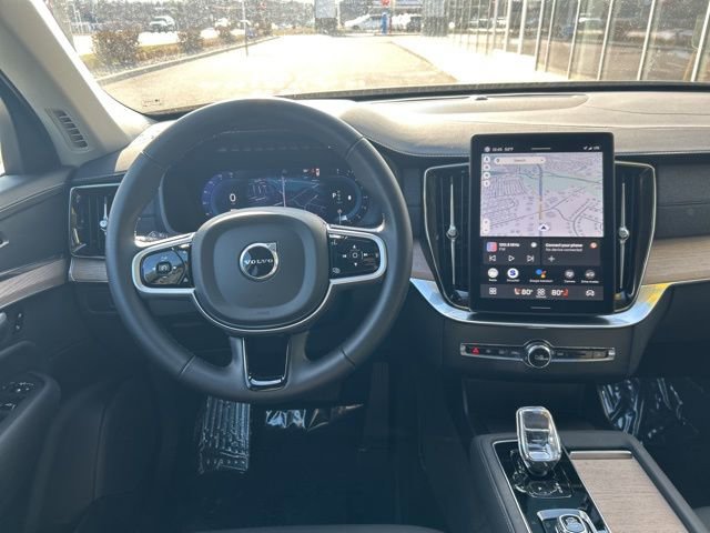 Certified 2025 Volvo XC90 B6 Plus image 18