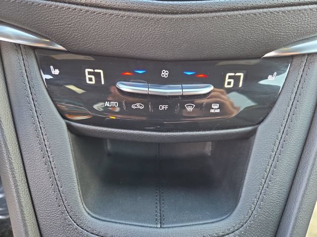 Used 2024 Cadillac XT6 Luxury w/ LPO, Floor Liner Package AWD/4WD image 22
