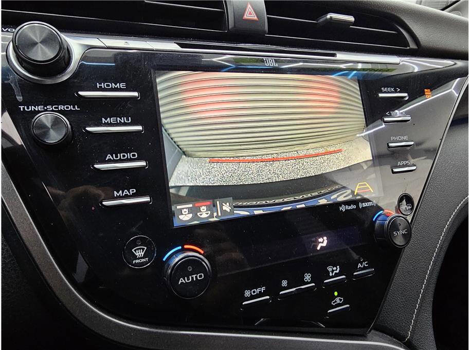 Used 2020 Toyota Camry XSE w/ Navigation Package image 22