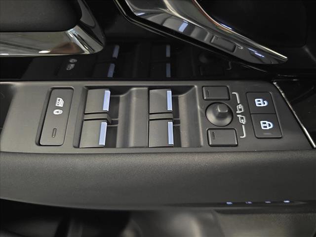 Used 2026 Land Rover Range Rover Evoque S AWD/4WD image 28