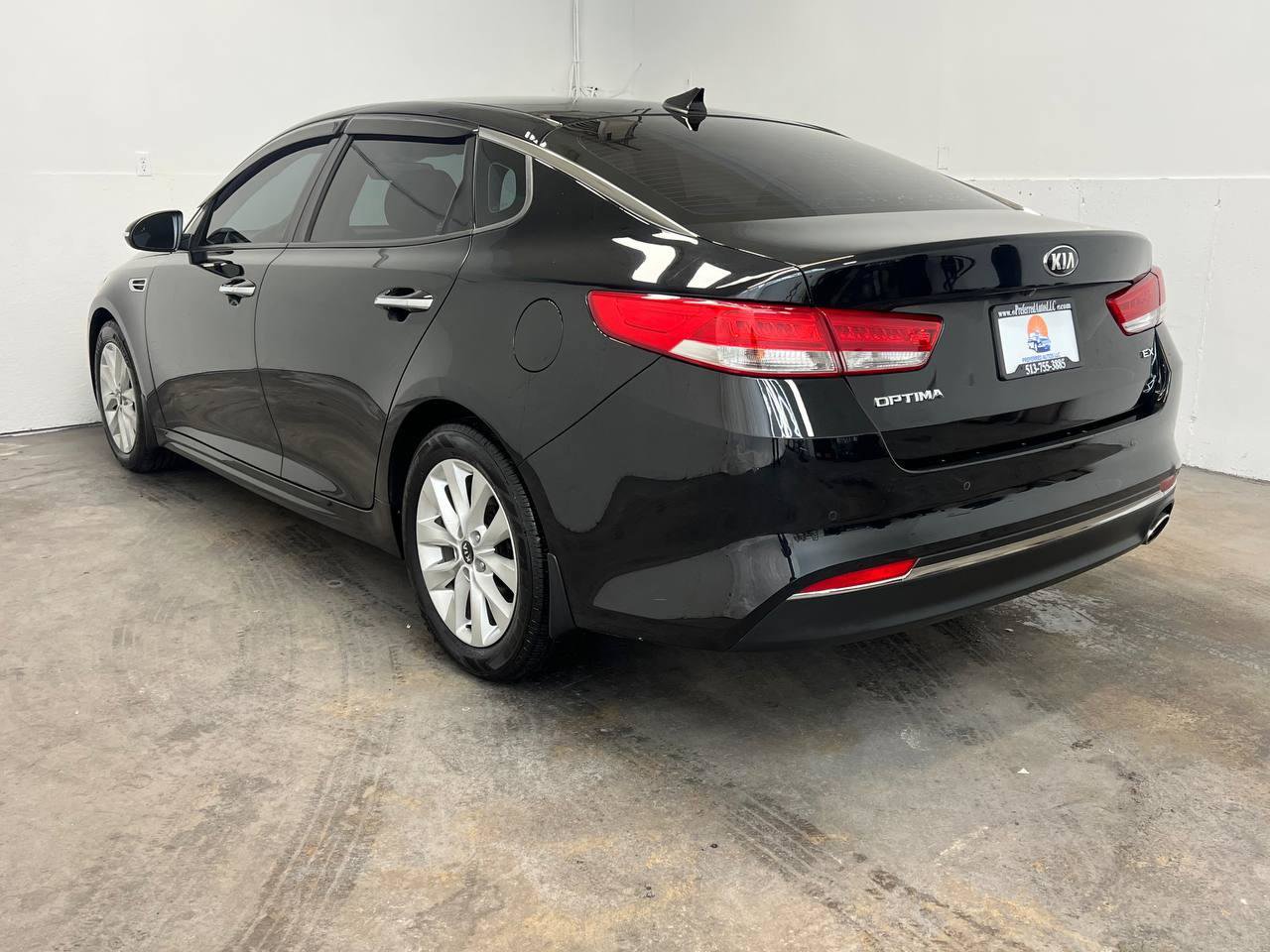 Used 2018 Kia Optima EX FWD image 4