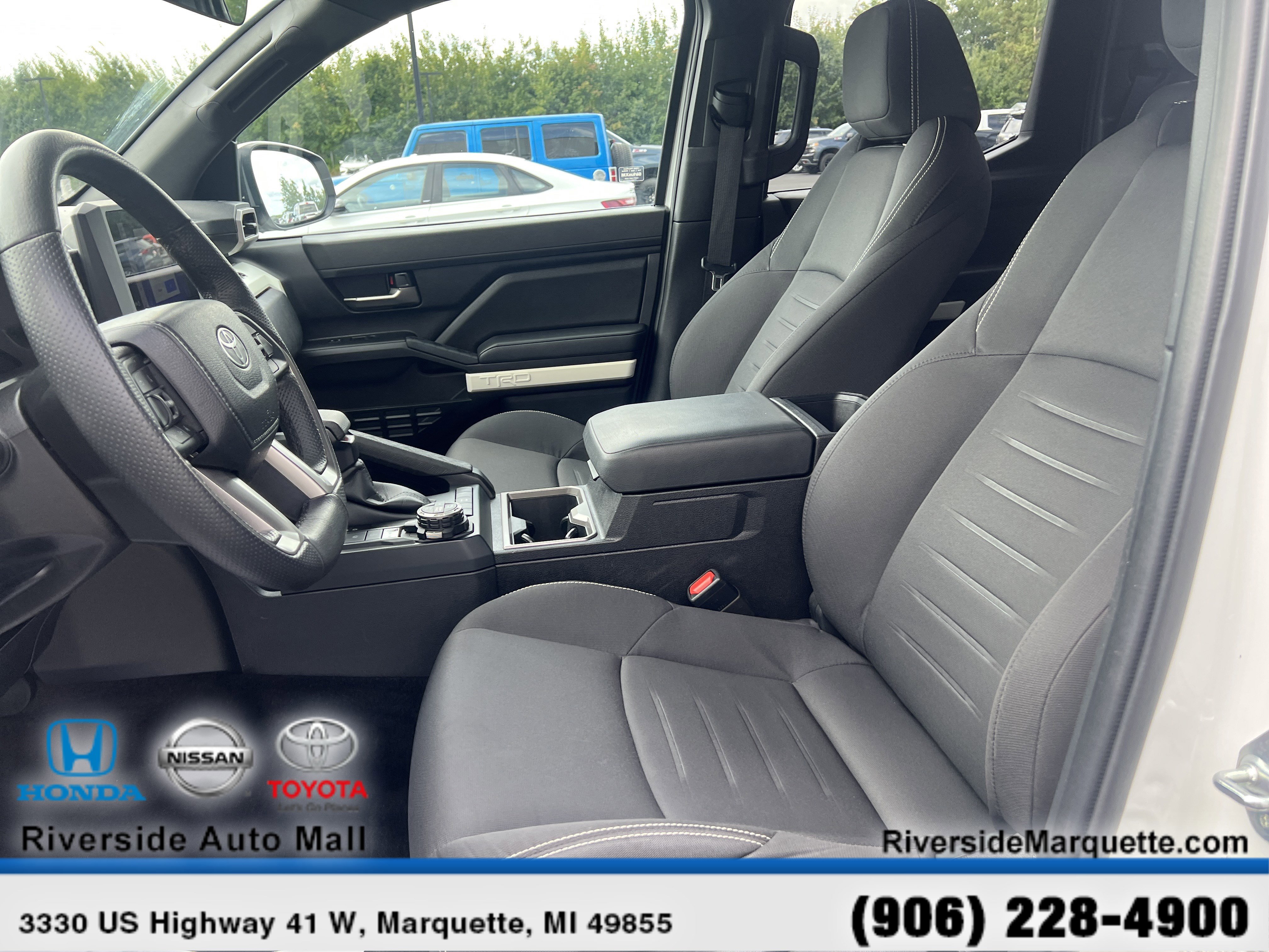 Used 2024 Toyota Tacoma TRD Off-Road image 15