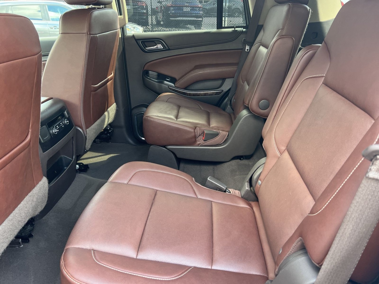 Used 2019 Chevrolet Tahoe Premier w/ RST 6.2L Performance Edition AWD/4WD image 24