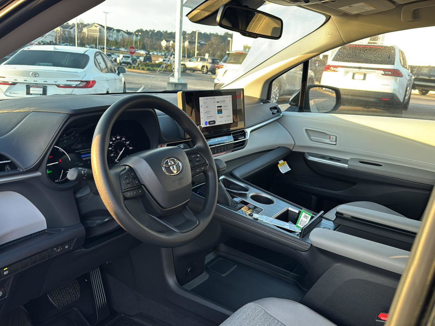 New 2026 Toyota Sienna LE image 15