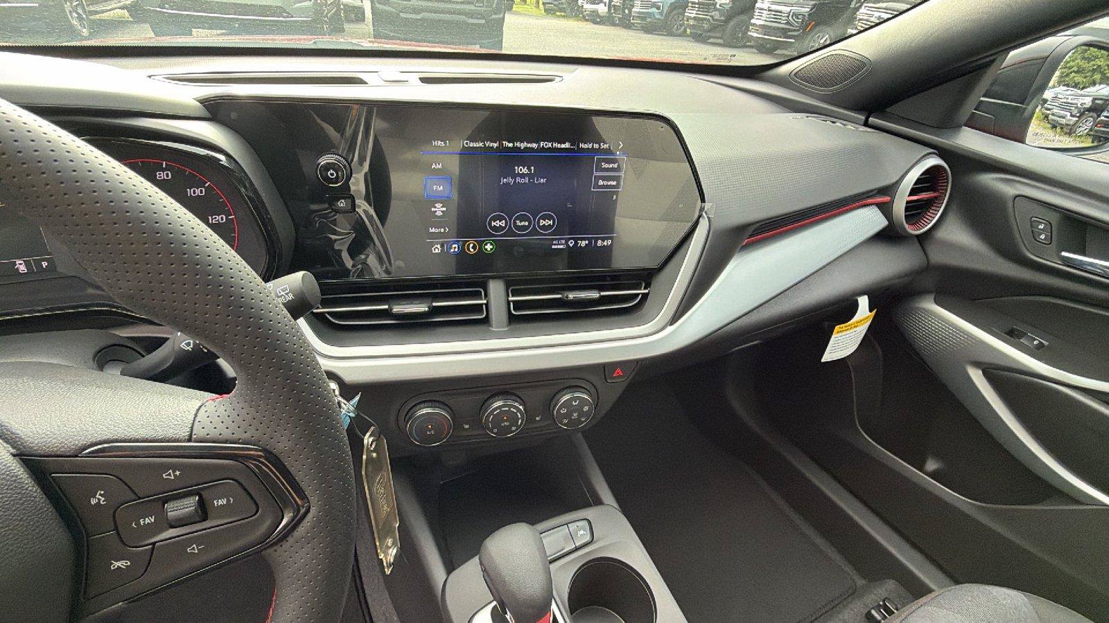 New 2026 Chevrolet Trax RS w/ Sunroof Package FWD image 6