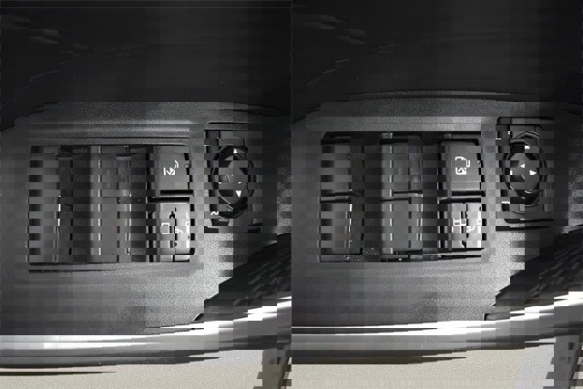 Used 2025 Toyota RAV4 LE image 23