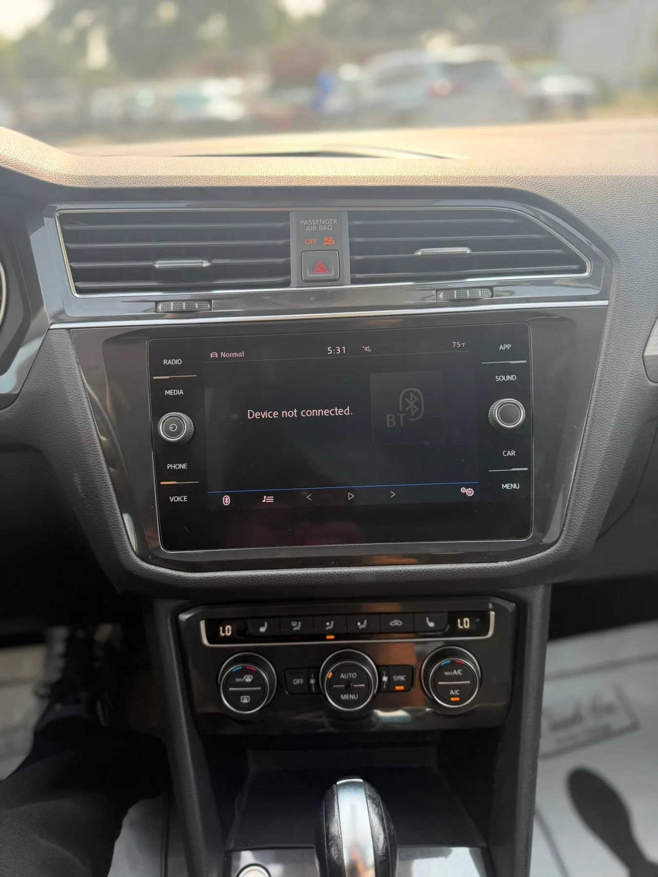 Used 2019 Volkswagen Tiguan SE w/ Panoramic Sunroof Package AWD/4WD image 15
