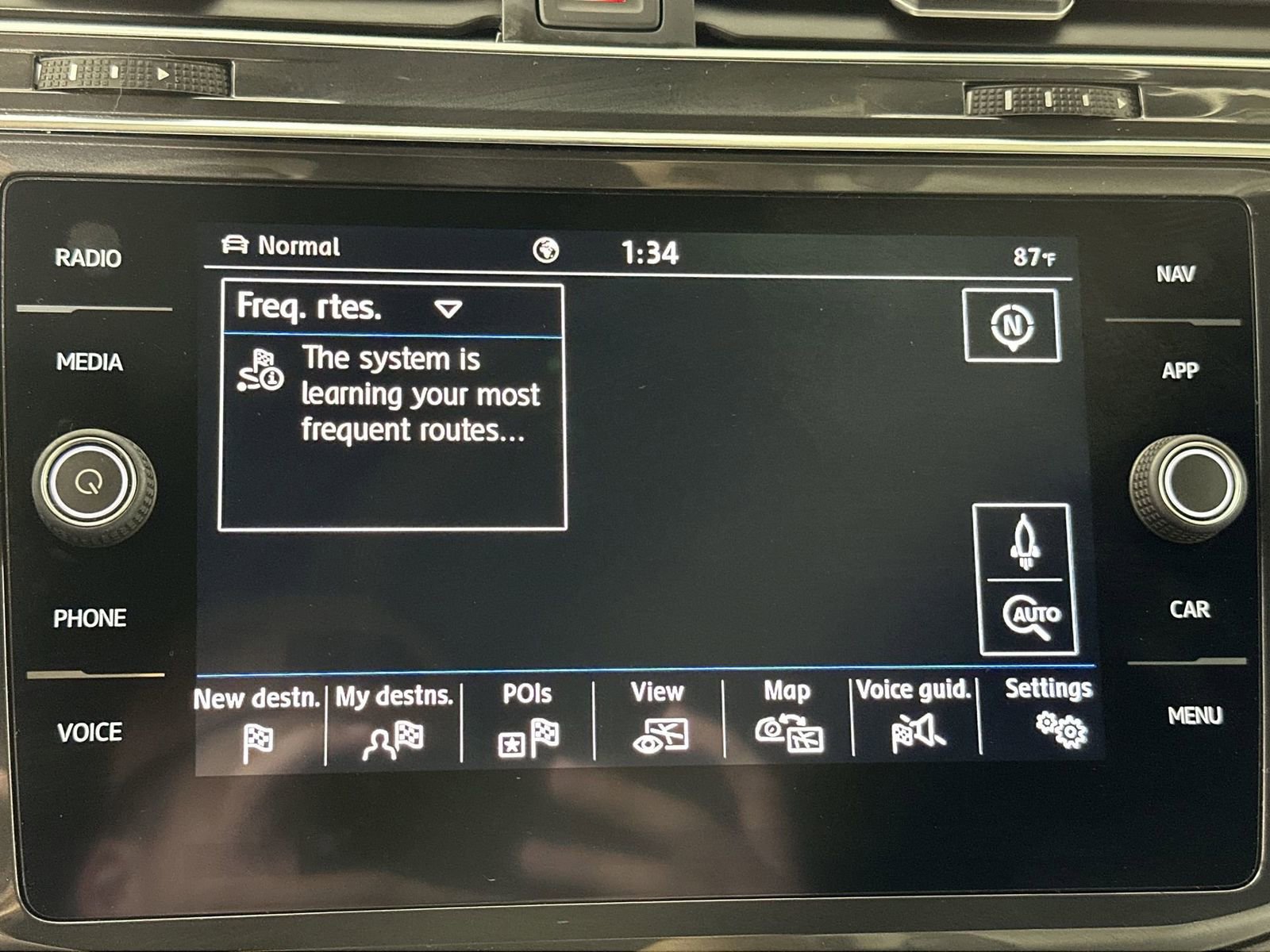 Used 2020 Volkswagen Tiguan SEL Premium R-Line image 22