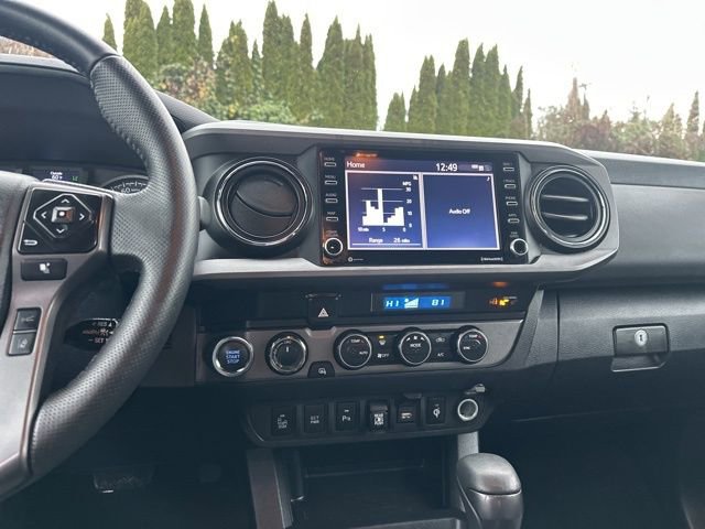 Used 2022 Toyota Tacoma TRD Off-Road w/ Technology Package image 22