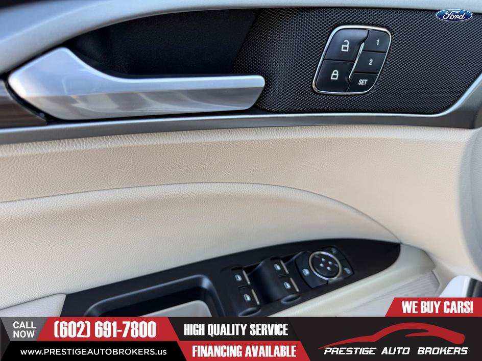 Used 2018 Ford Fusion Energi SE FWD image 17