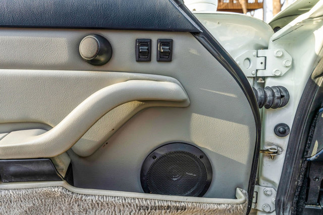 Used 1996 Porsche 911 Carrera image 64