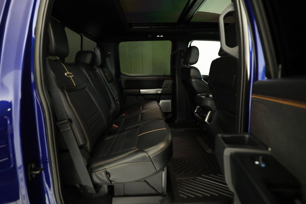 Used 2026 Ford F450 Platinum w/ FX4 Off-Road Package image 12