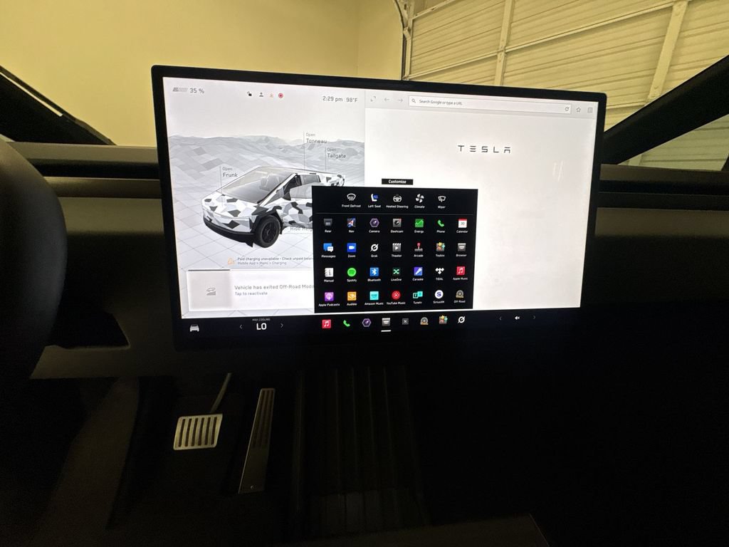 Used 2025 Tesla Cybertruck AWD Crew Cab image 13