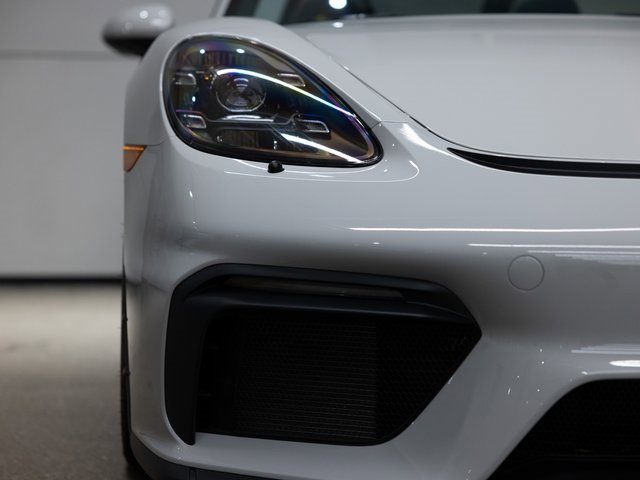 Certified 2022 Porsche 718 Boxster Spyder image 3
