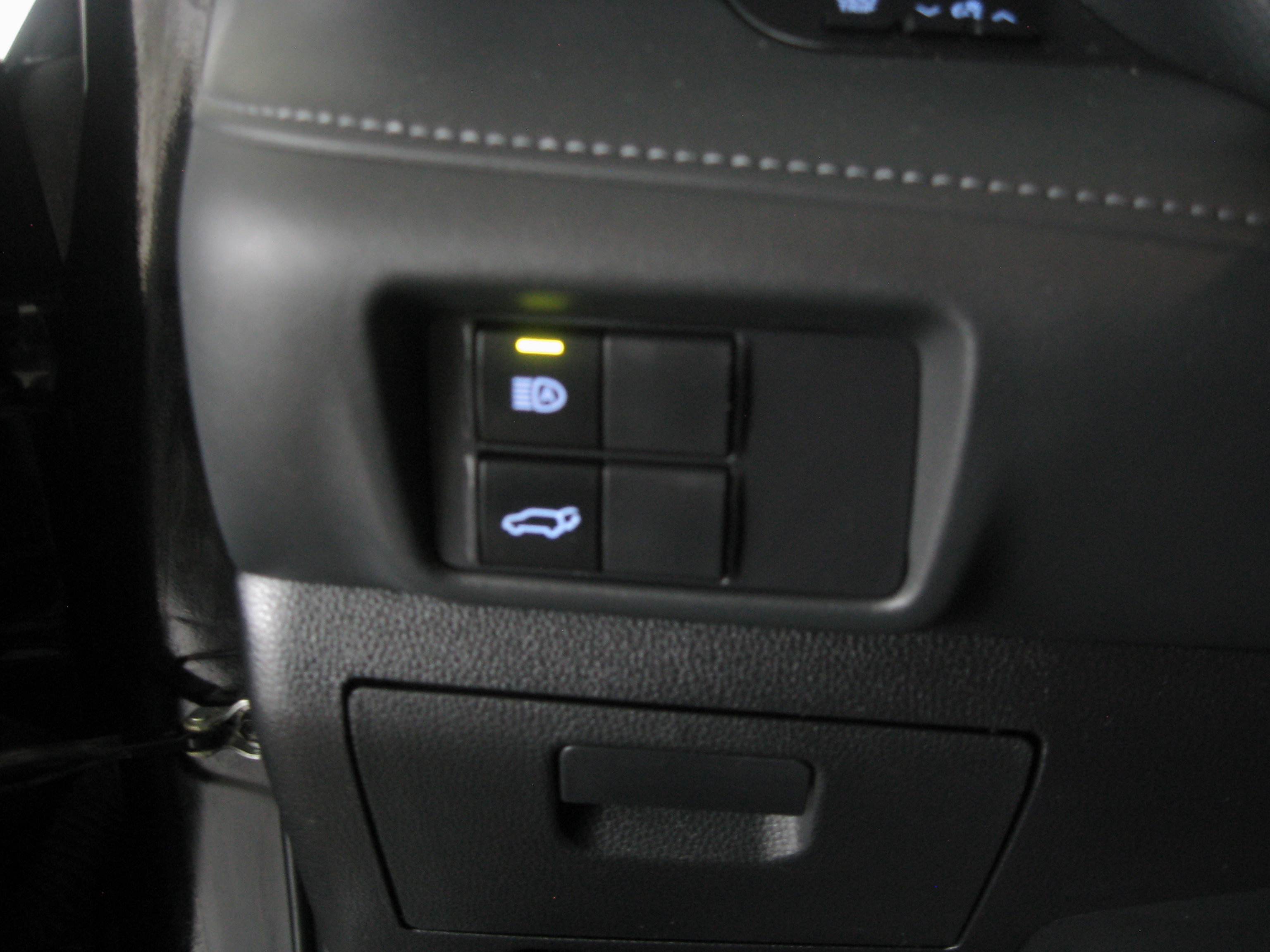 Used 2022 Toyota Highlander XLE image 18