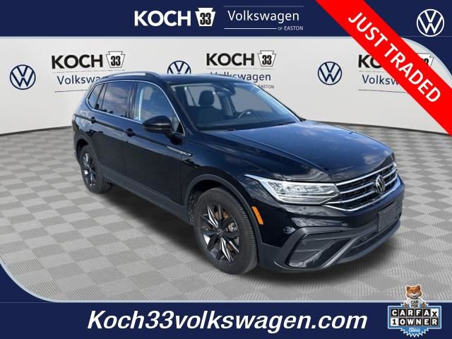 Used 2023 Volkswagen Tiguan SE w/ Panoramic Sunroof Package
