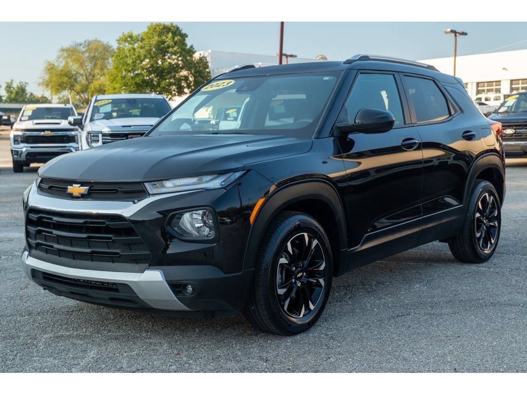 Used 2023 Chevrolet TrailBlazer LT FWD image 4