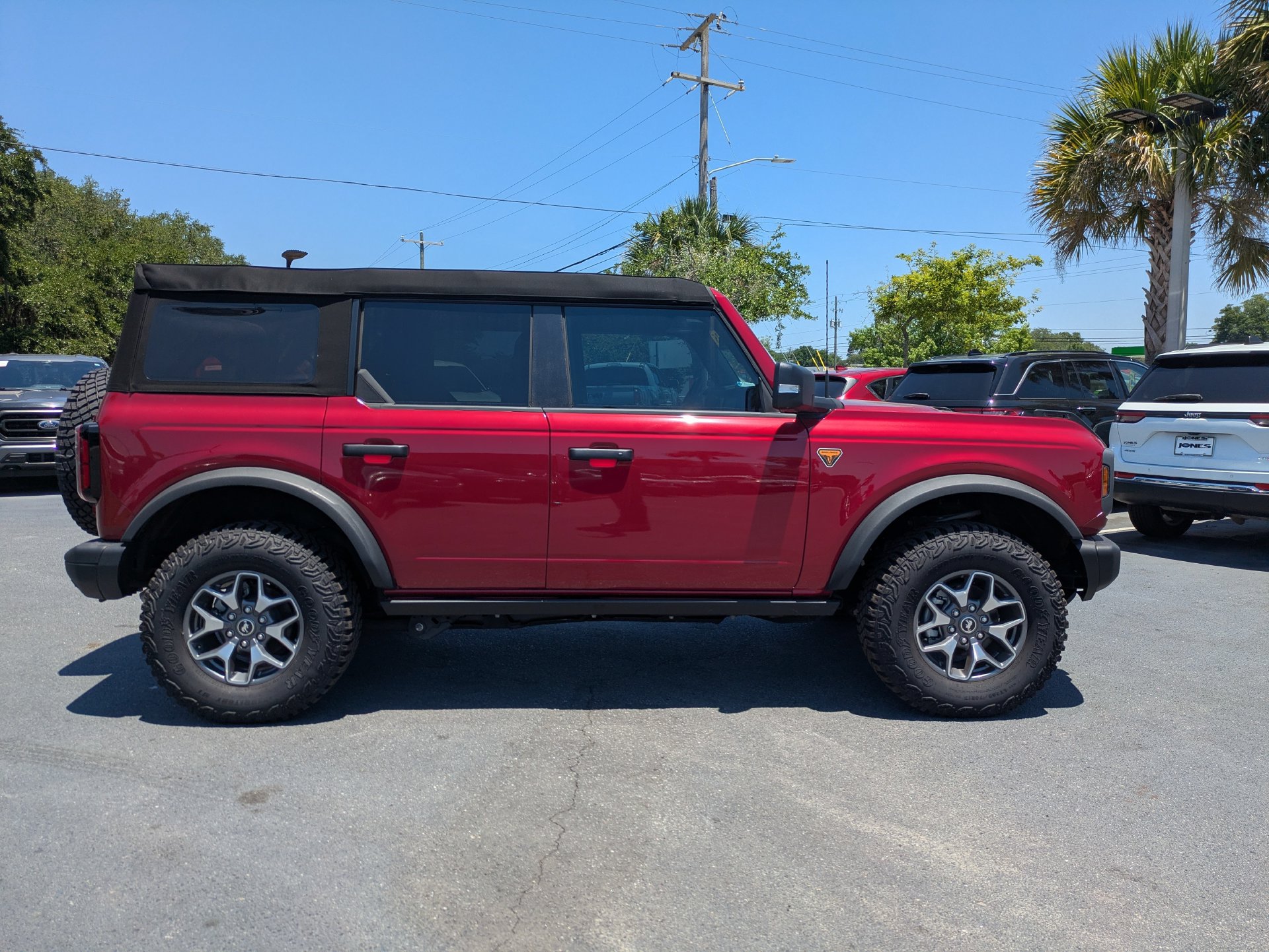 New 2025 Ford Bronco Badlands AWD/4WD image 3
