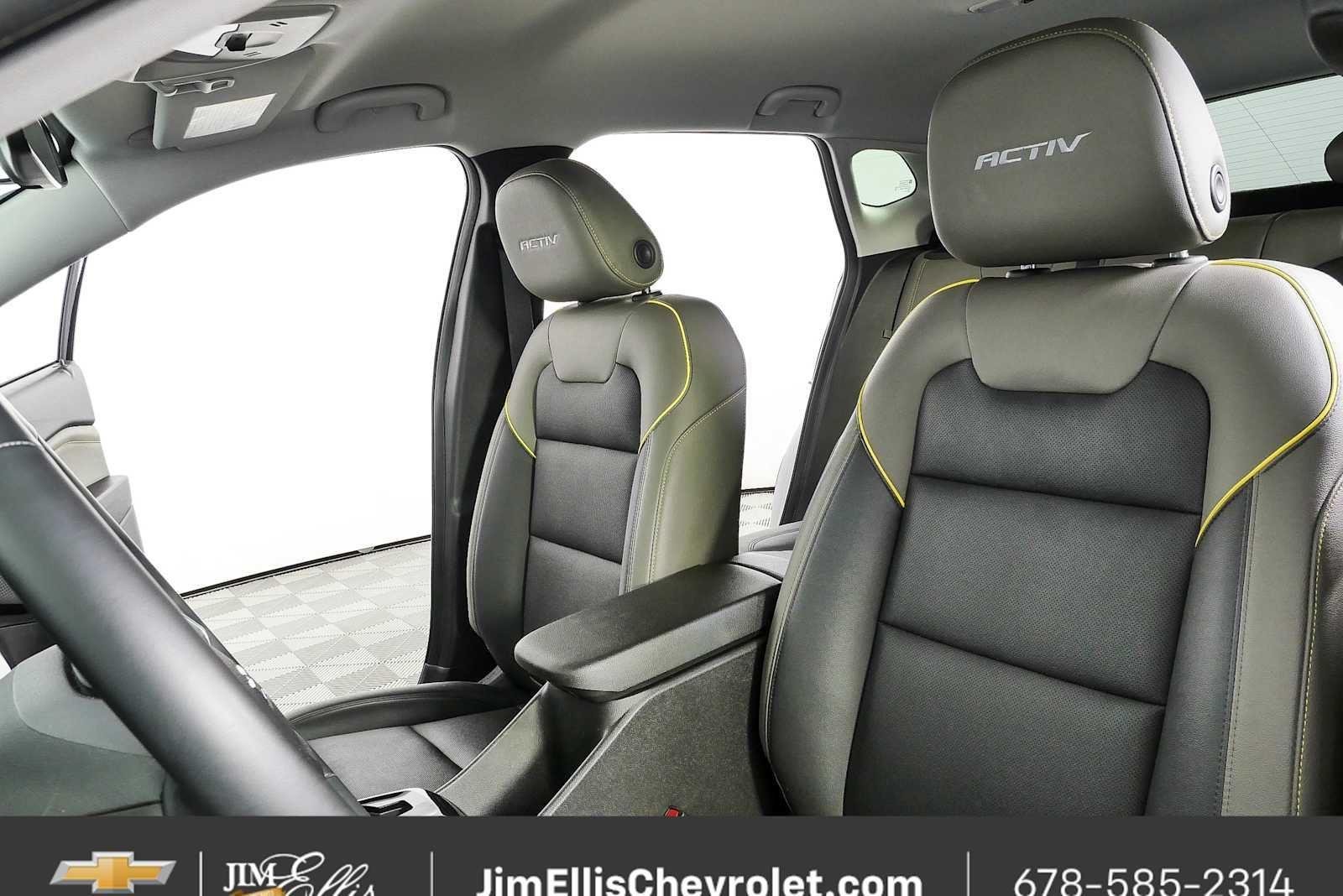 Certified 2025 Chevrolet Trax ACTIV w/ Driver Confidence Package FWD image 5