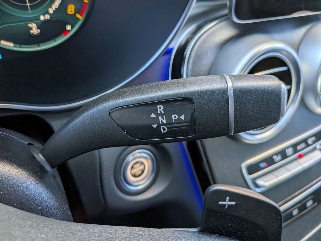 Used 2022 Mercedes-Benz GLC 300 4MATIC image 16