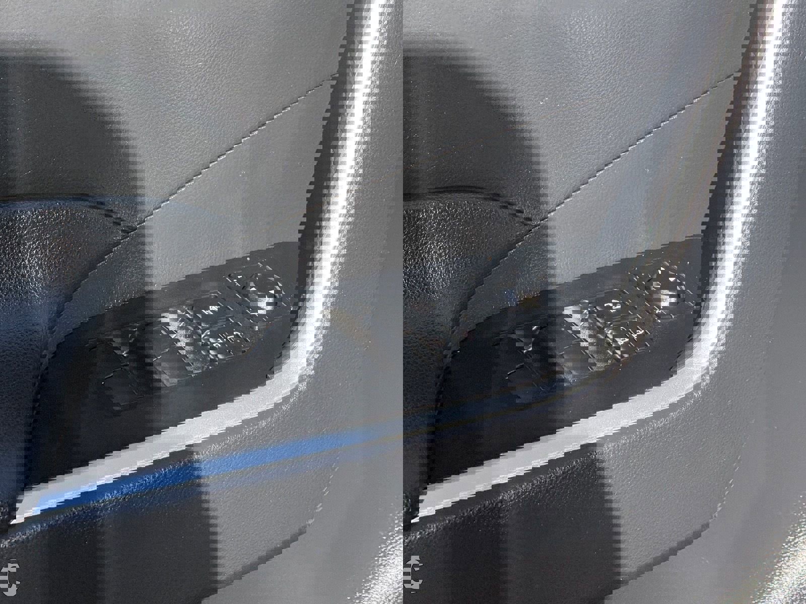 Used 2024 Toyota RAV4 LE image 17