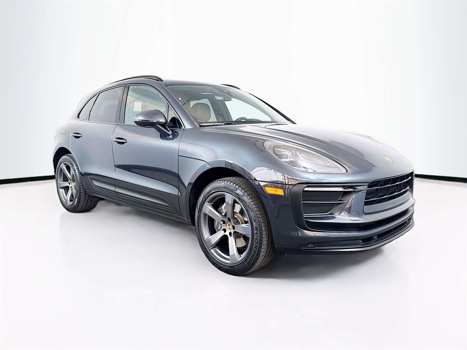Used 2022 Porsche Macan image 7