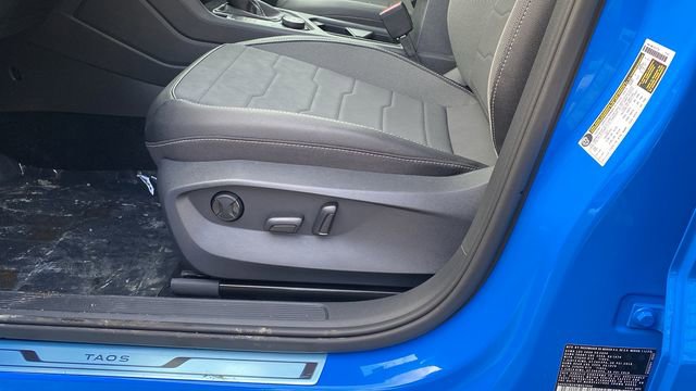 New 2026 Volkswagen Taos SE image 19