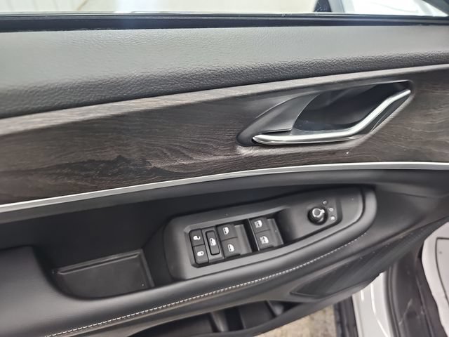 New 2026 Jeep Grand Cherokee Altitude AWD/4WD image 11