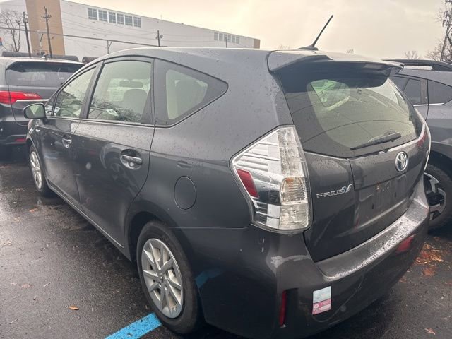 Used 2013 Toyota Prius V Two image 9