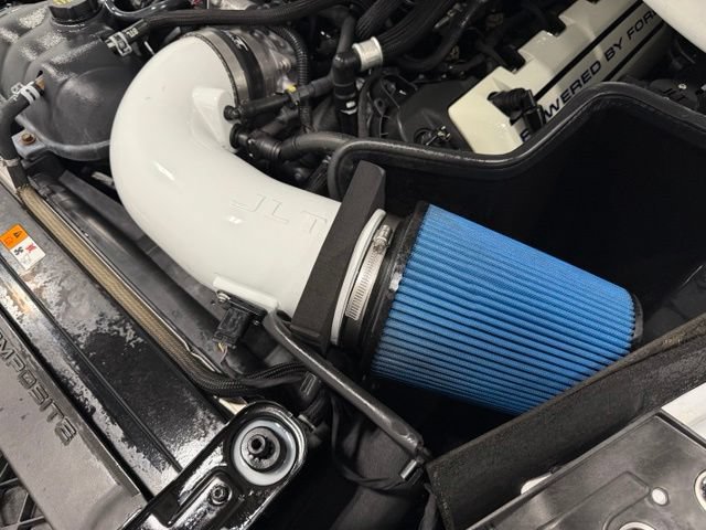 Used 2016 Ford Mustang Shelby GT350 w/ Technology Package RWD image 14