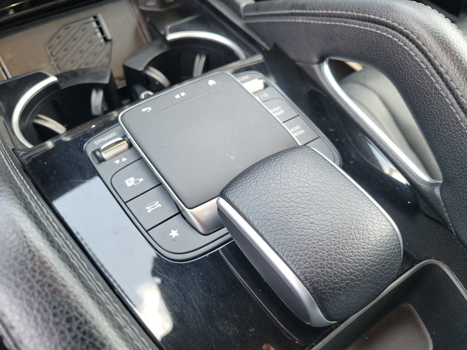 Used 2024 Mercedes-Benz GLE 350 4MATIC w/ 3rd Row Seat Package image 25